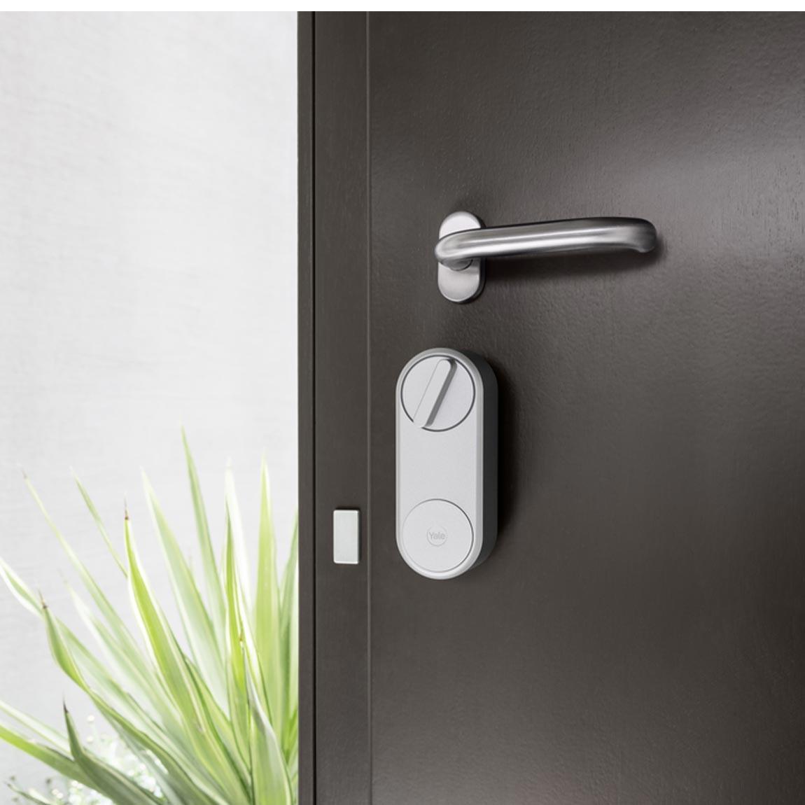 Bosch & Yale Linus Smart Lock - Lifestyle - Tür