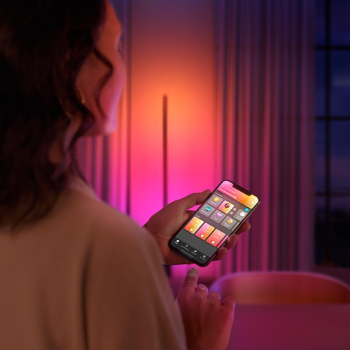 Philips Hue Gradient Signe Stehleuchte - Lifestyle App