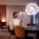 Philips Hue White E27 im Wohnzimmer 