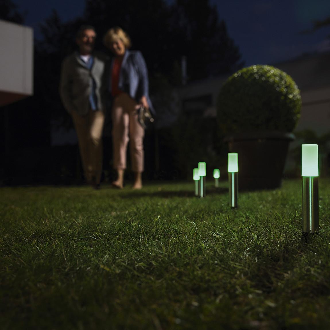 Ledvance SMART+ Gardenpole Sockelleuchte RGBW WiFi grünes Licht im Garten