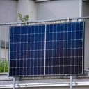 EET Solar Balkonhaken für SolMate & LightMate Solarmodule - Grau_in_Aktion
