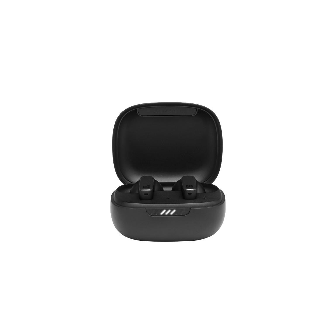JBL Live Pro+ - Noise-Cancelling Earbuds_schwarz_offenes Case mit Earbuds2